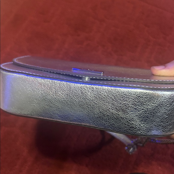 🩶BRAND NEW WITH TAGS🩶Kate Spade Metallic Silver Shoulder Bag - Picture 6 of 16